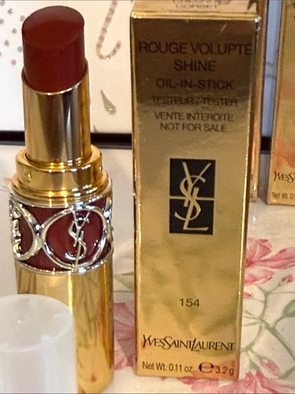 Yves Saint Laurent Rouge Volupté Shine —#154 Chestnut Corset.